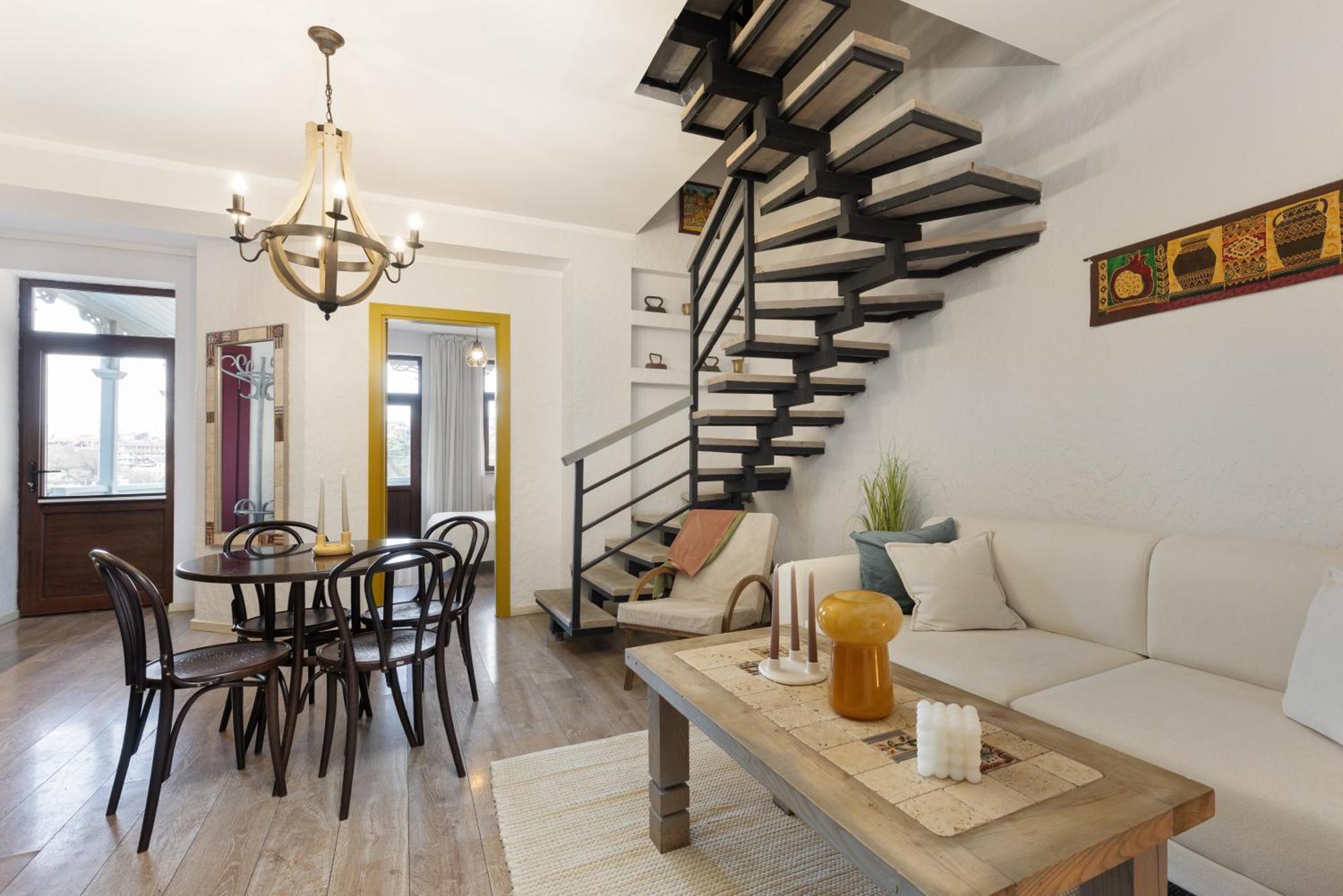 Postcard Balconies Apartment Tbilisi Exterior photo