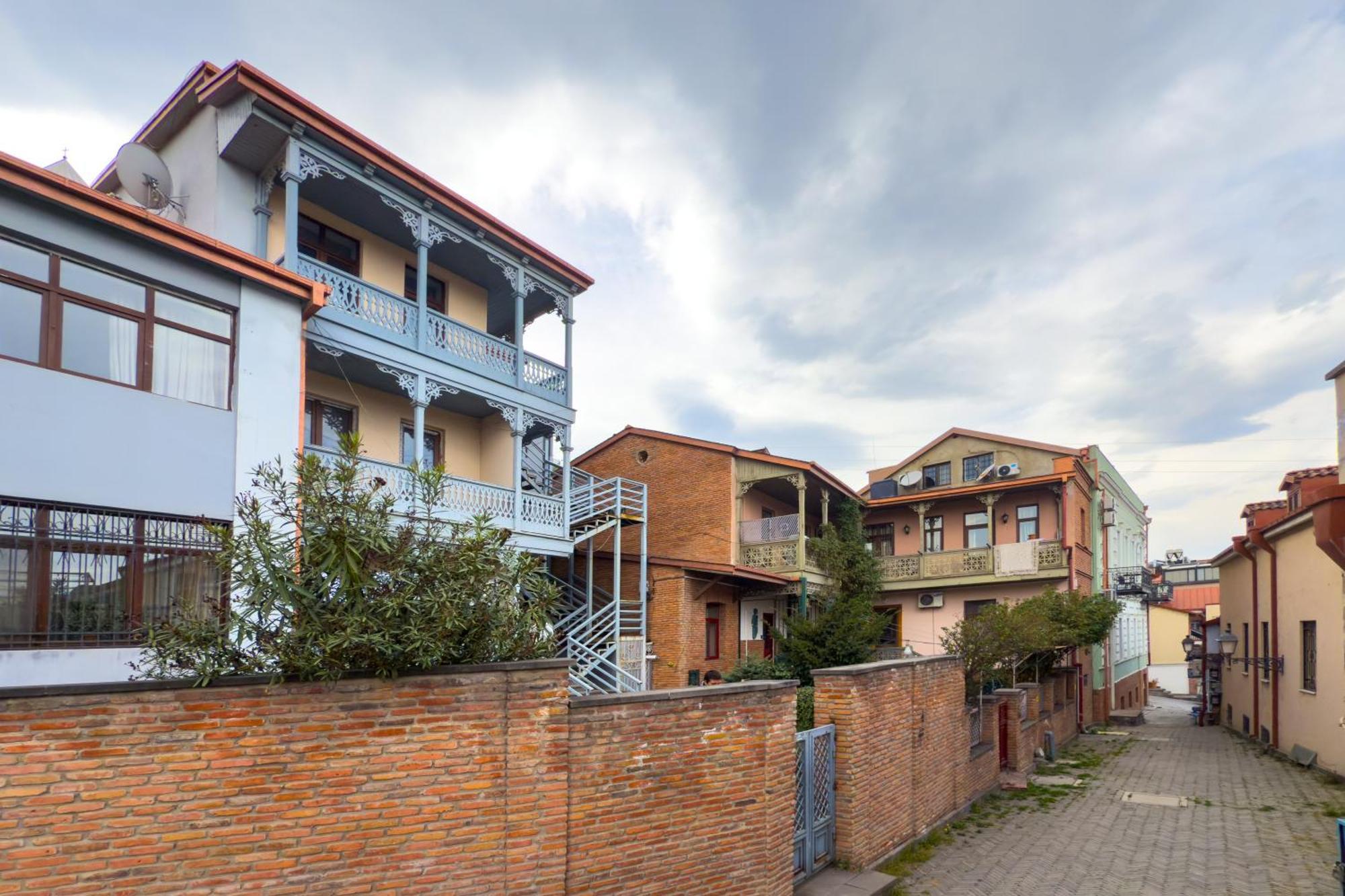 Postcard Balconies Apartment Tbilisi Exterior photo
